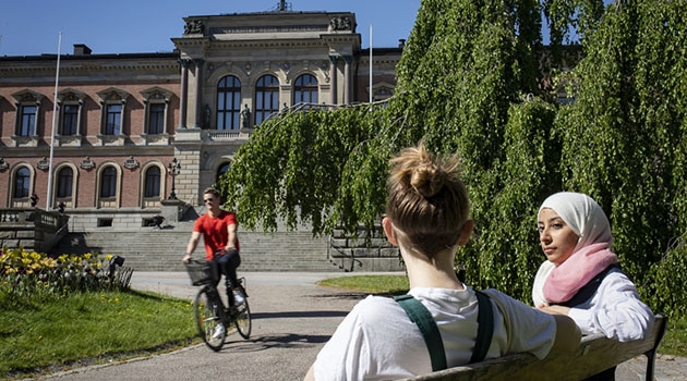 Antalet sökande till vårens utbildningar vid Uppsala universitet har ökat med 18 procent jämfört med förra året.