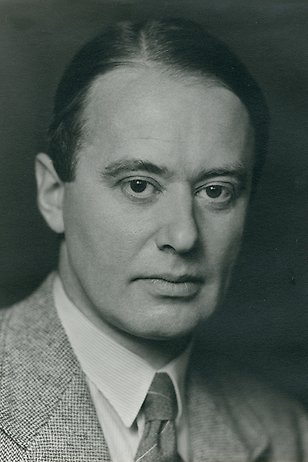 Black and white photo of Arne Tiselius